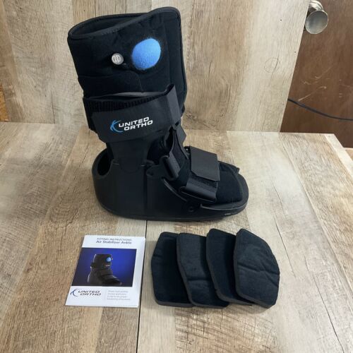 United Ortho Short Air Cam Walker Fracture Boot, Small, Black (6922809770167)
